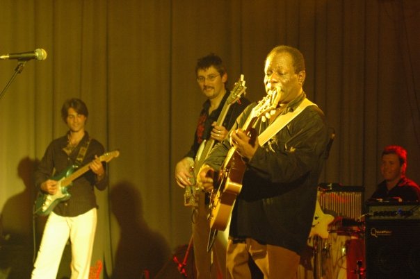 Emmett North Jr. Live at the 'City Centre Theatre,Sarezzo,Italy 2006'