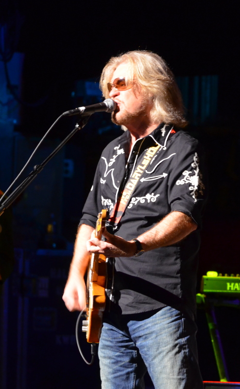 Hall & oates , nyc, beacon theatre, 9-23-2013