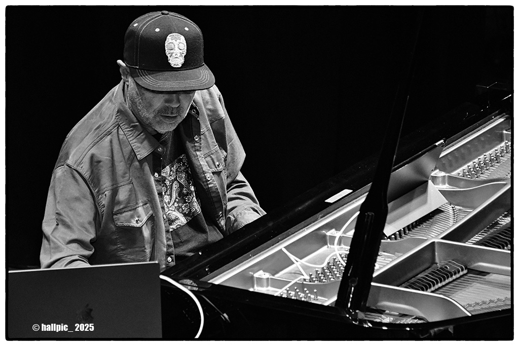 Peter Erskine & the Dr. Um Band feat. Mike Mainieri