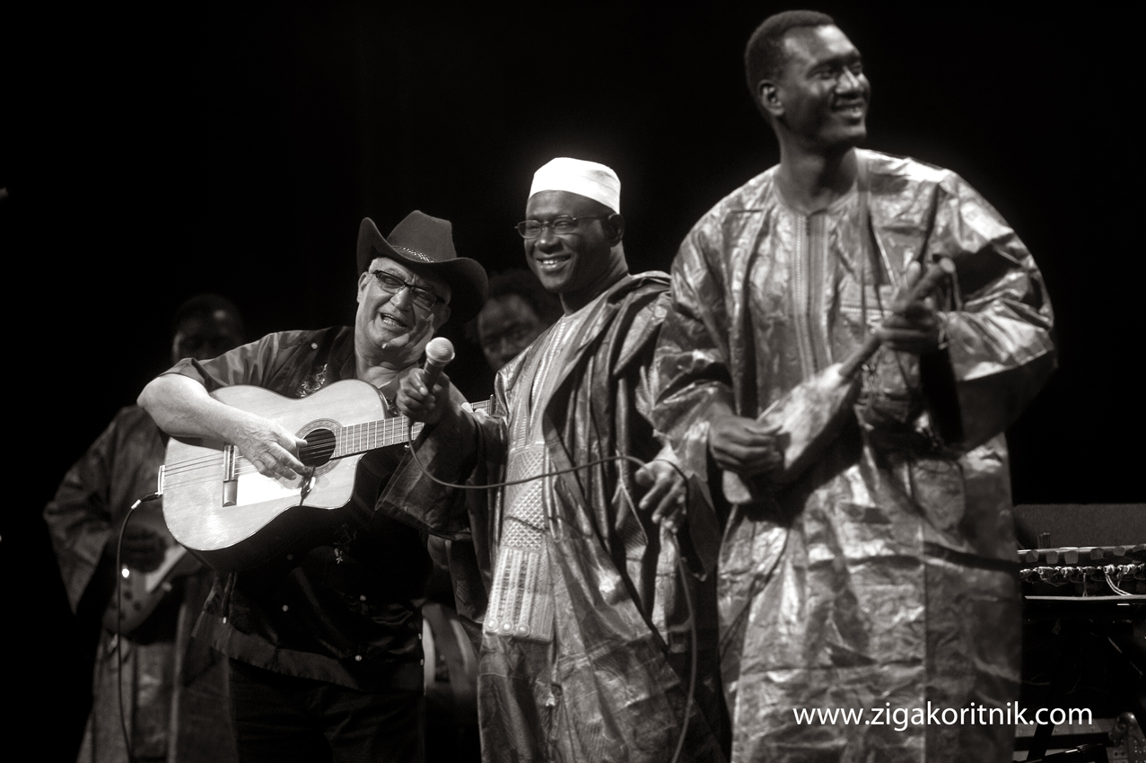 Afrocubism / Bassekou Kouyate, Kasse Mady Diabat