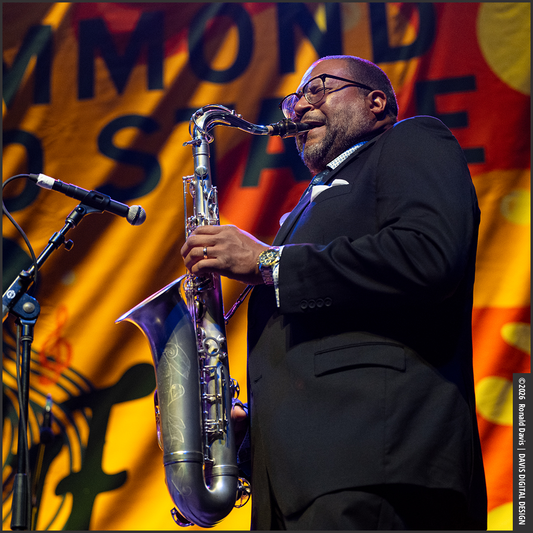 Jimmy Greene — jazz photo by Ronald Davis | All About Jazz