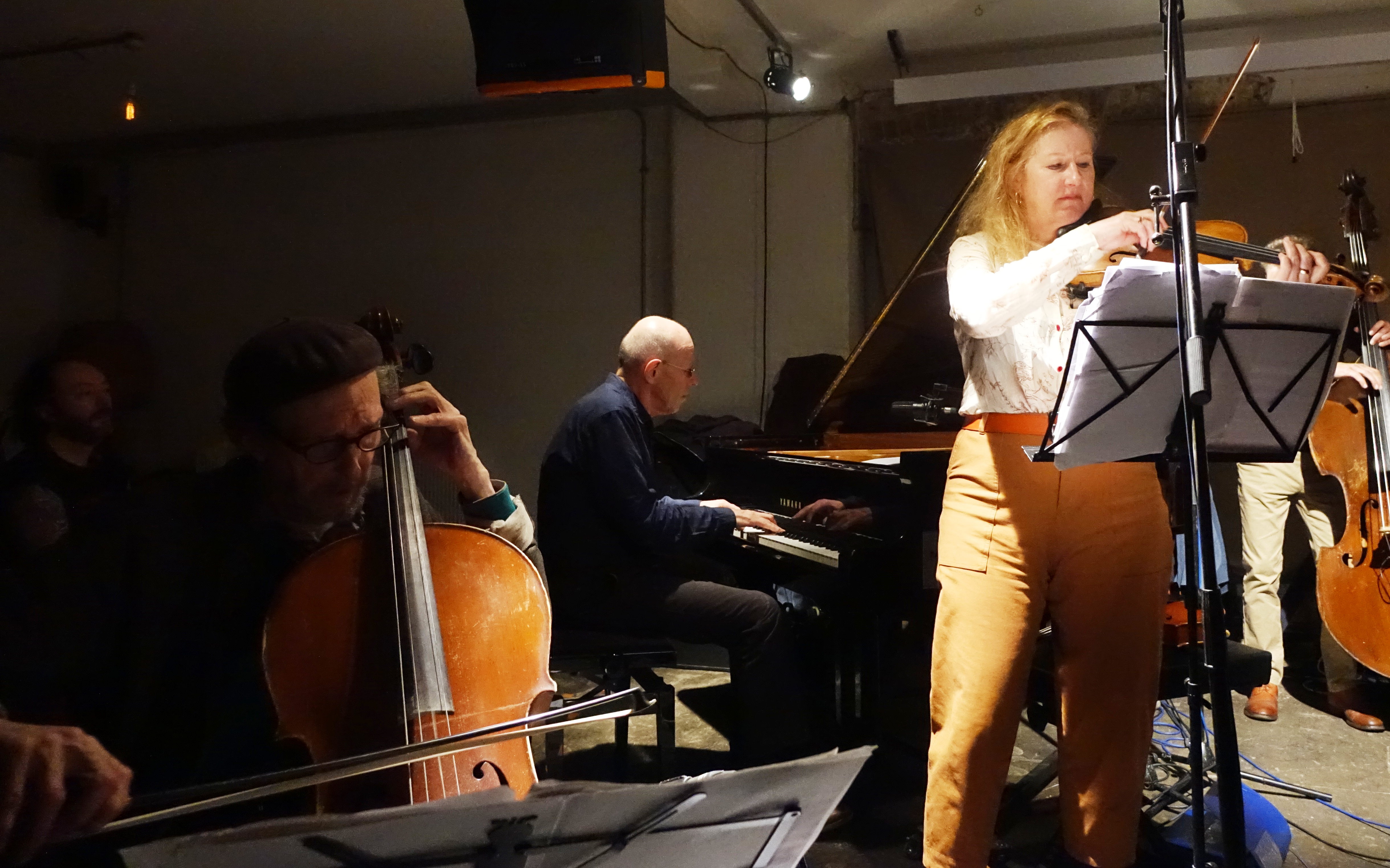 Tristan Honsinger, Guus Janssen and Mary Oliver at Cafe Oto, London in December 2018