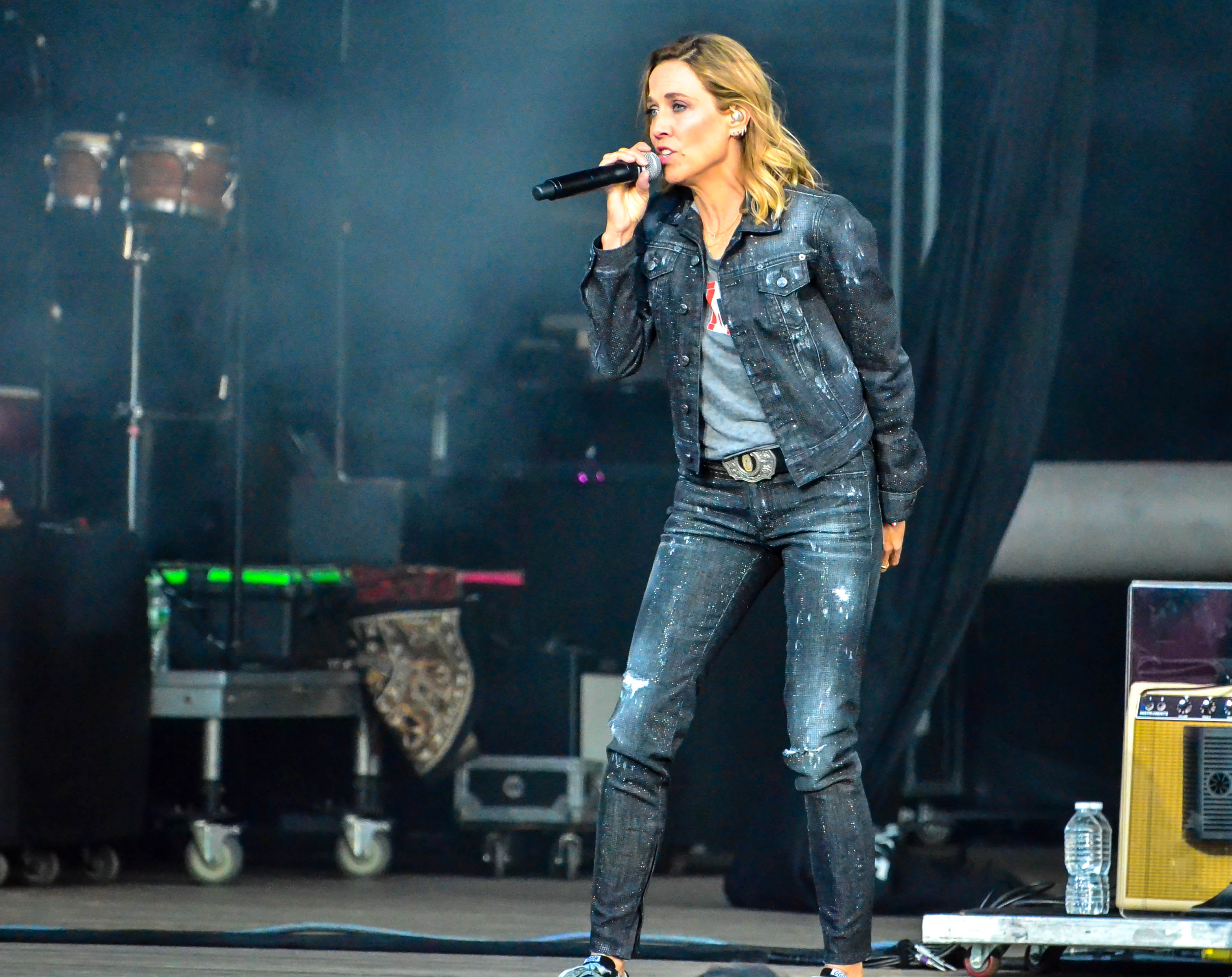 Sheryl Crow at the Outlaw Festival in Wantagh, NY on 9/9/2017.  — jazz photo by Christine Connallon | All About Jazz