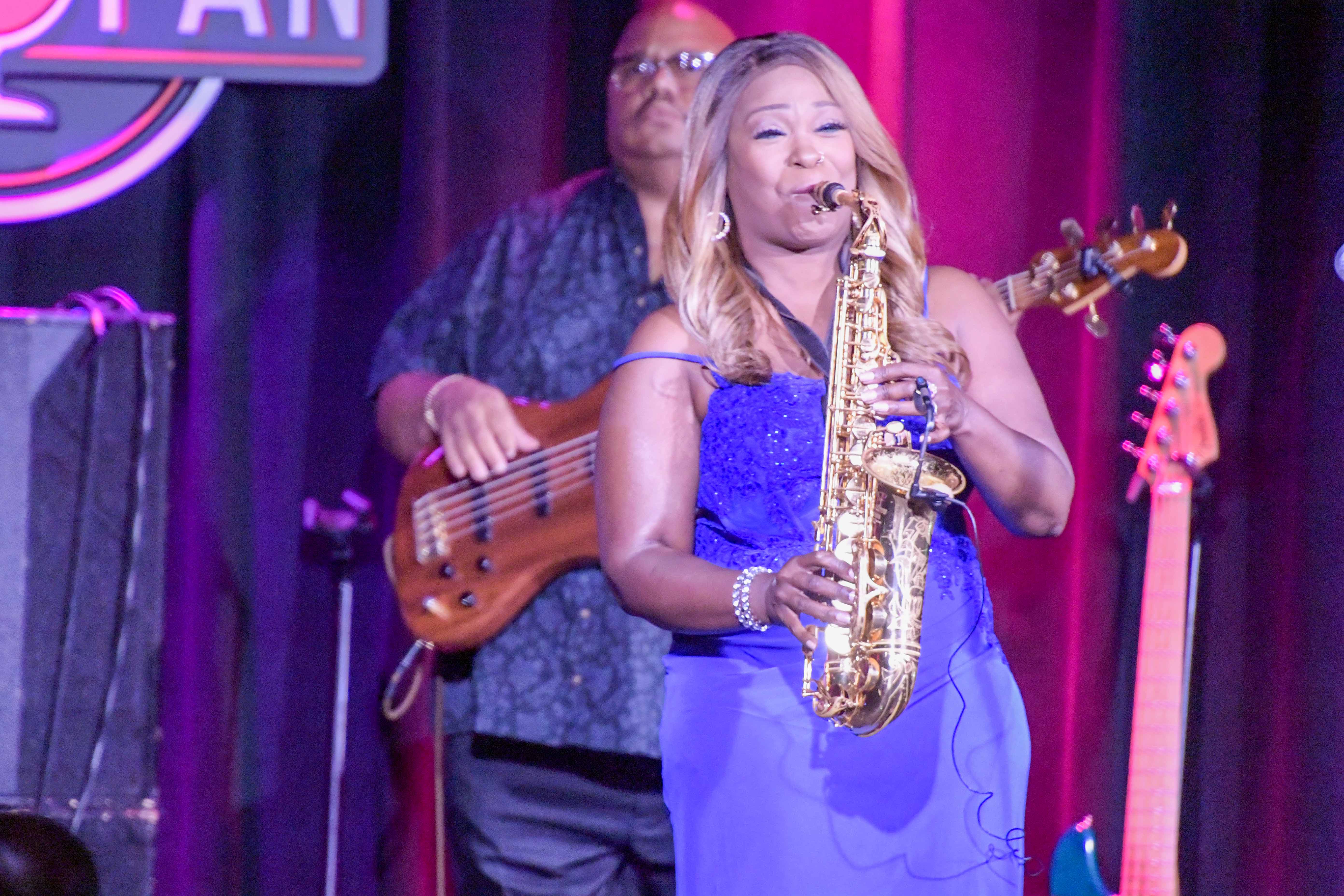 Janette Harris - tenor