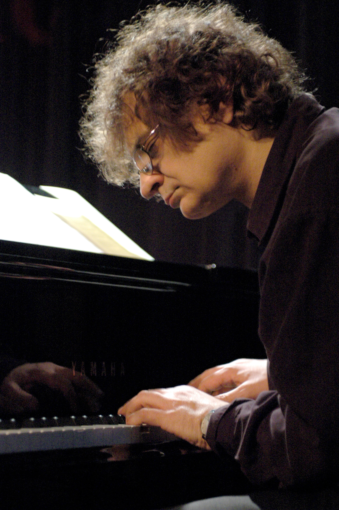 Laszlo Gardony (solo Piano)