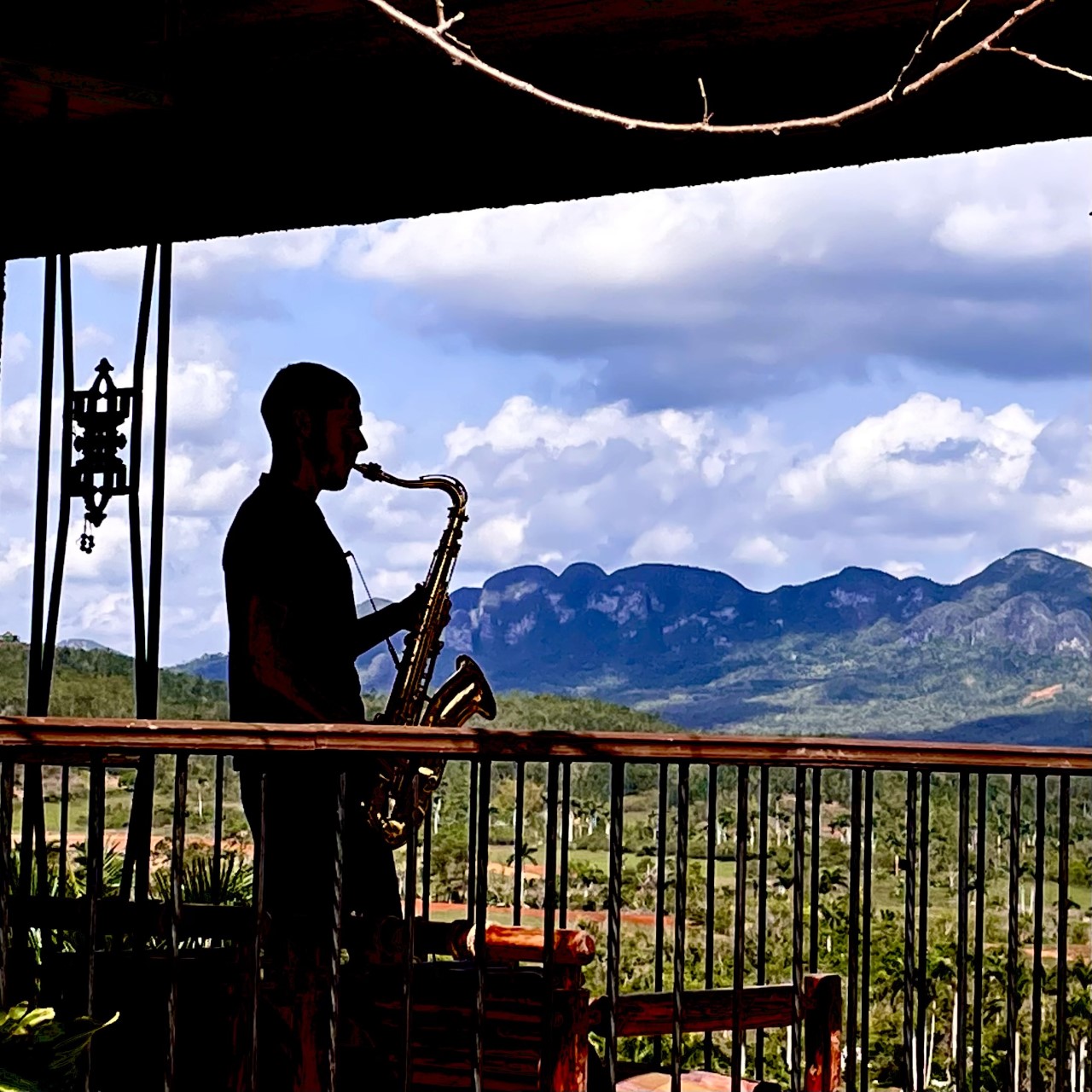 Max Schlenk Presents: The Sunset Suite — jazz photo by Bryan Kennard | All About Jazz