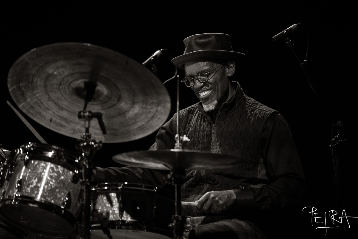 BILL FRISELL TRIO featuring THOMAS MORGAN & RUDY ROYSTON 