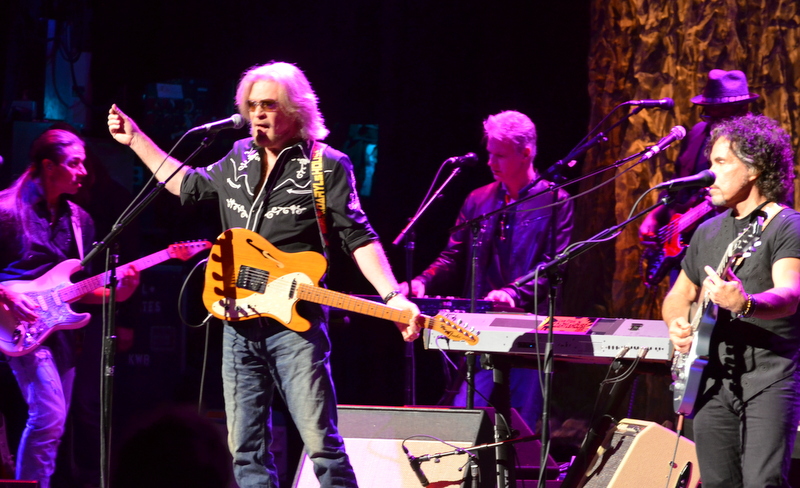 Hall & oates , nyc, beacon theatre, 9-23-2013