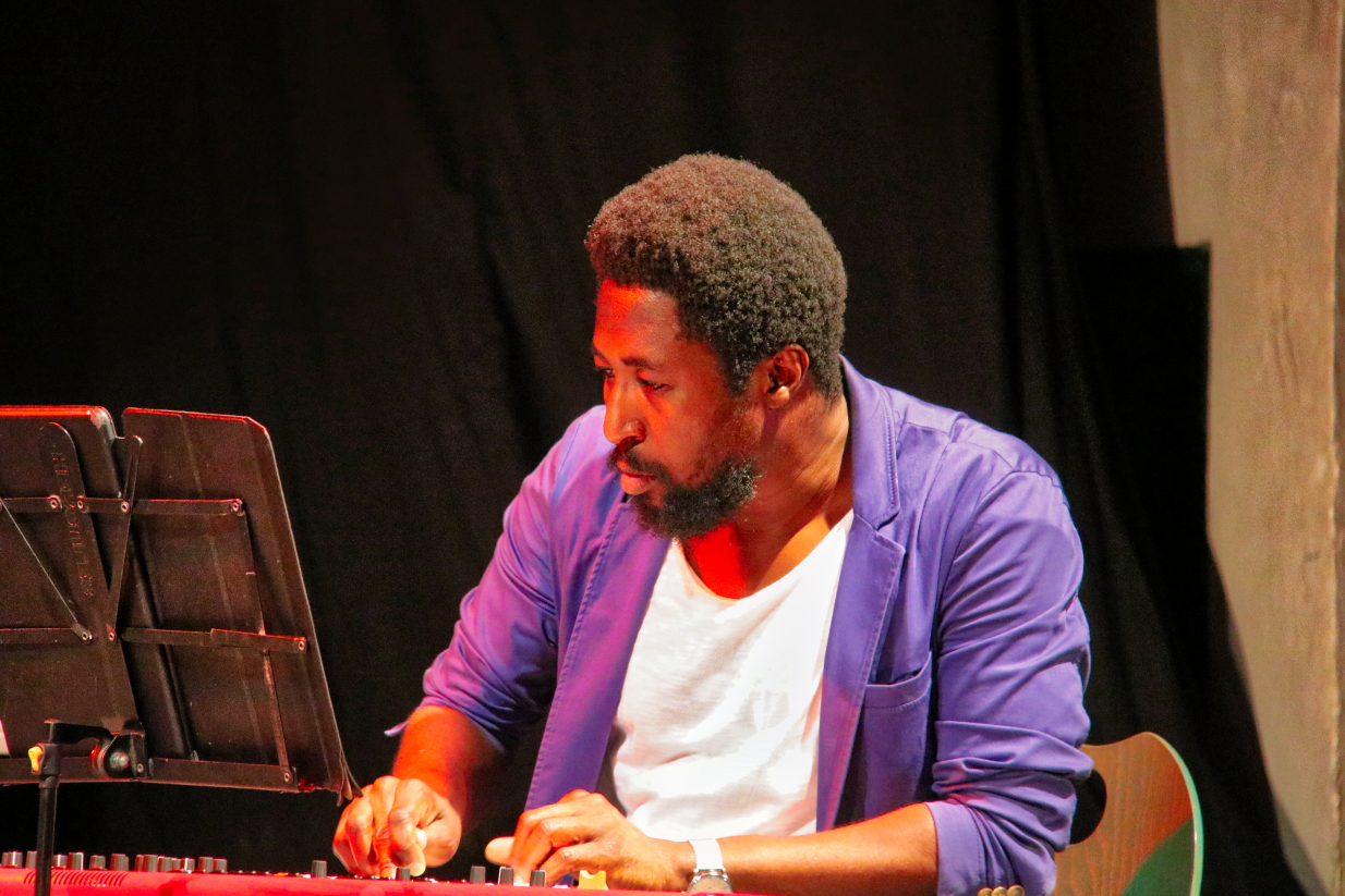 Victor Dey Jr