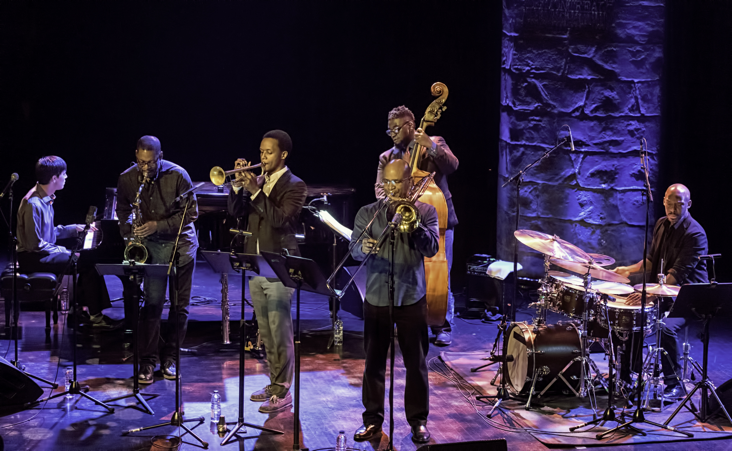 Glenn Zaleski, Ravi Coltrane, Jason Palmer, Dezron Douglas, Robin Eubanks and E.J. Strickland with Ravi Coltrane and the Void at The Montreal International Jazz Festival 2017