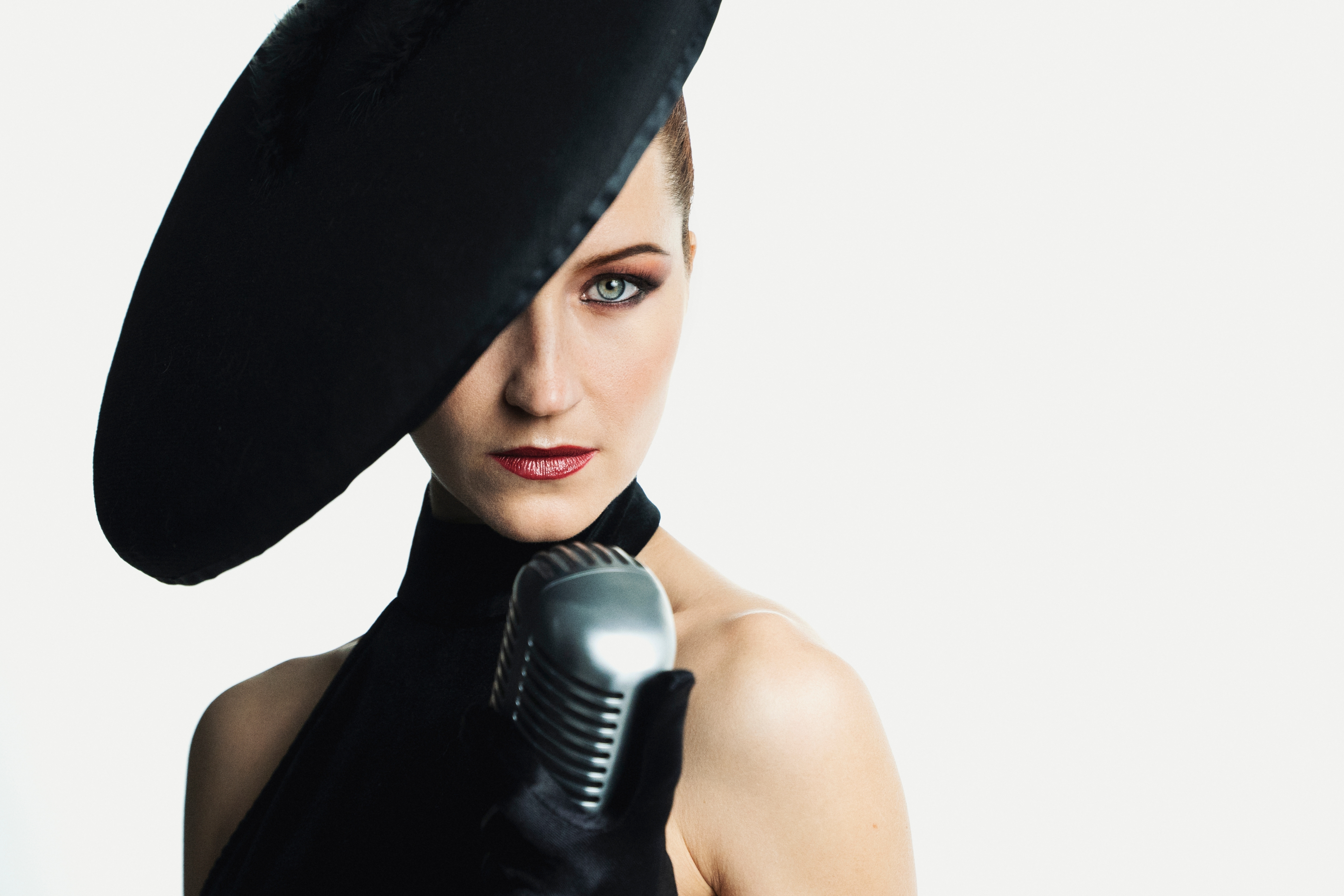 Ksenia Parkhatskaya_Dancer, Actress, Singer