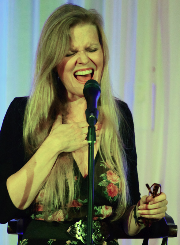 Tierney Sutton's Paris Sessions Trio