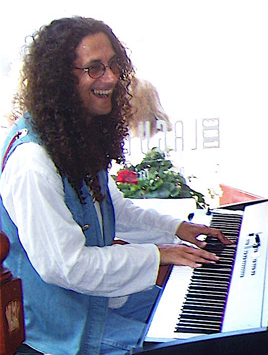 Vince Di Mura Plays at Laguna Coffee Company.