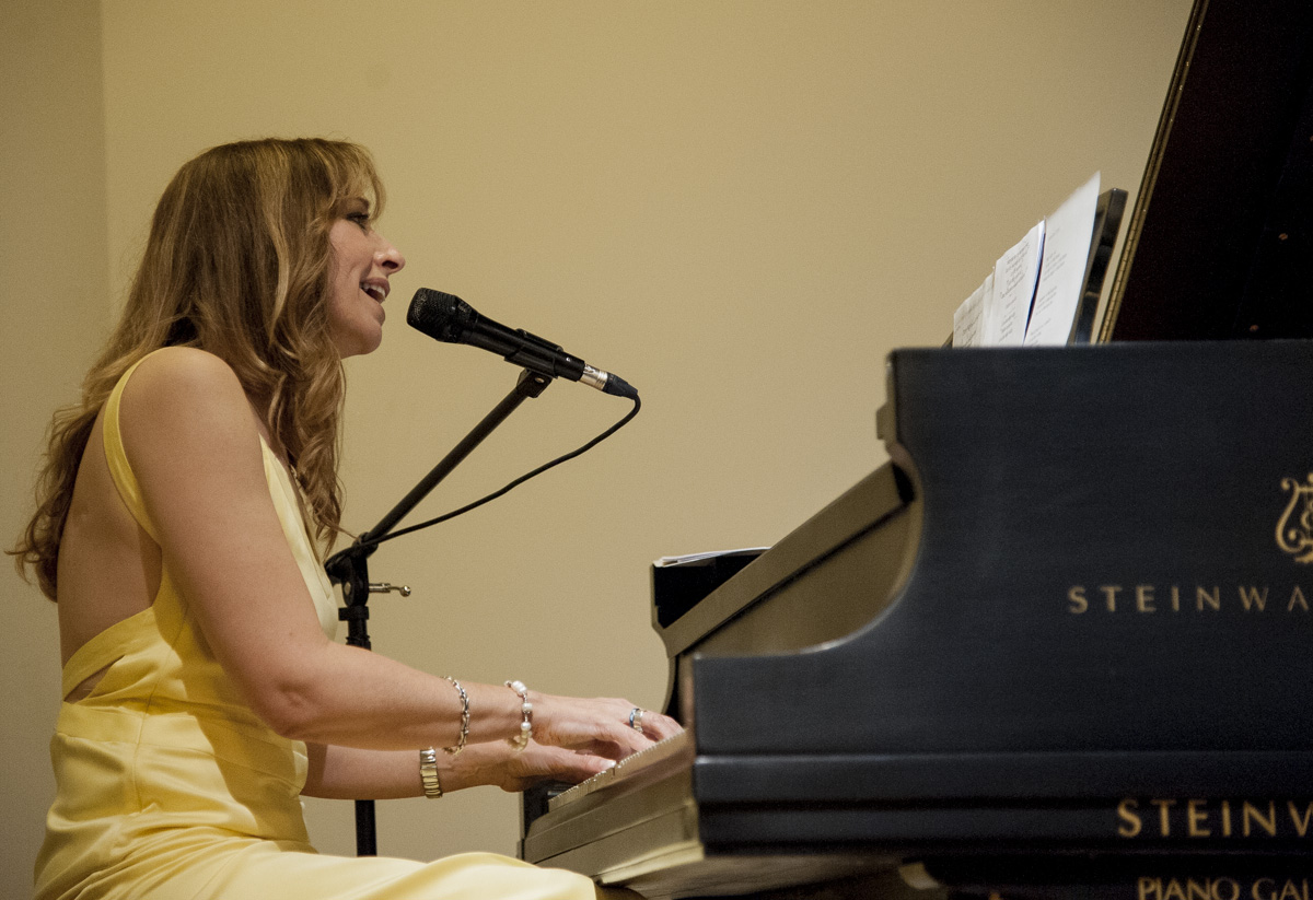 Laura Fernandez - Steinway Artist - Steinway Gallery Concert - Toronto