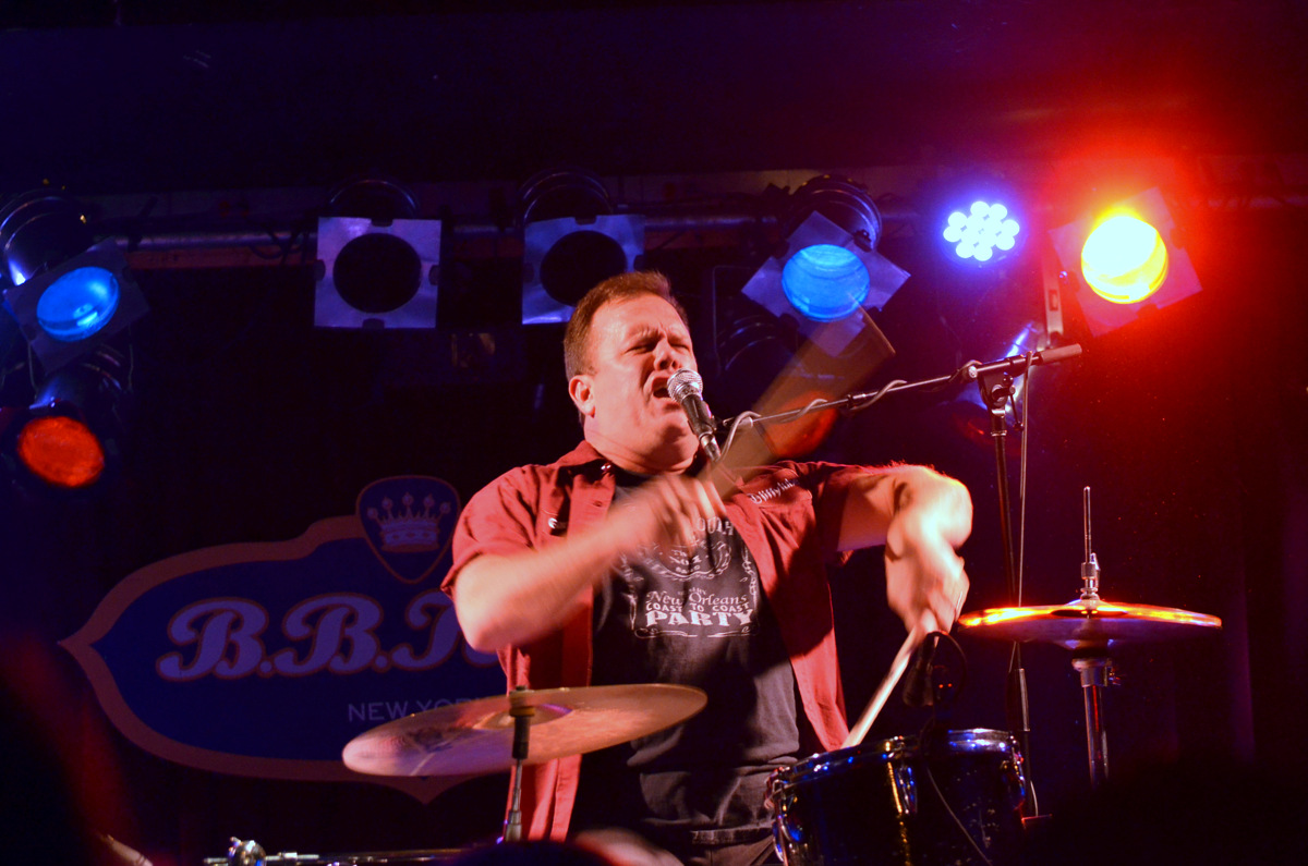 the Cringe and Cowboy Mouth at b.b. Kings on 7-17-2014