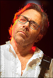 Al Di Meola - 03 - [url=http://WWW.Jazzfotografie.Eisi.At/]WWW.Jazzfotografie.Eisi.At[/Url]