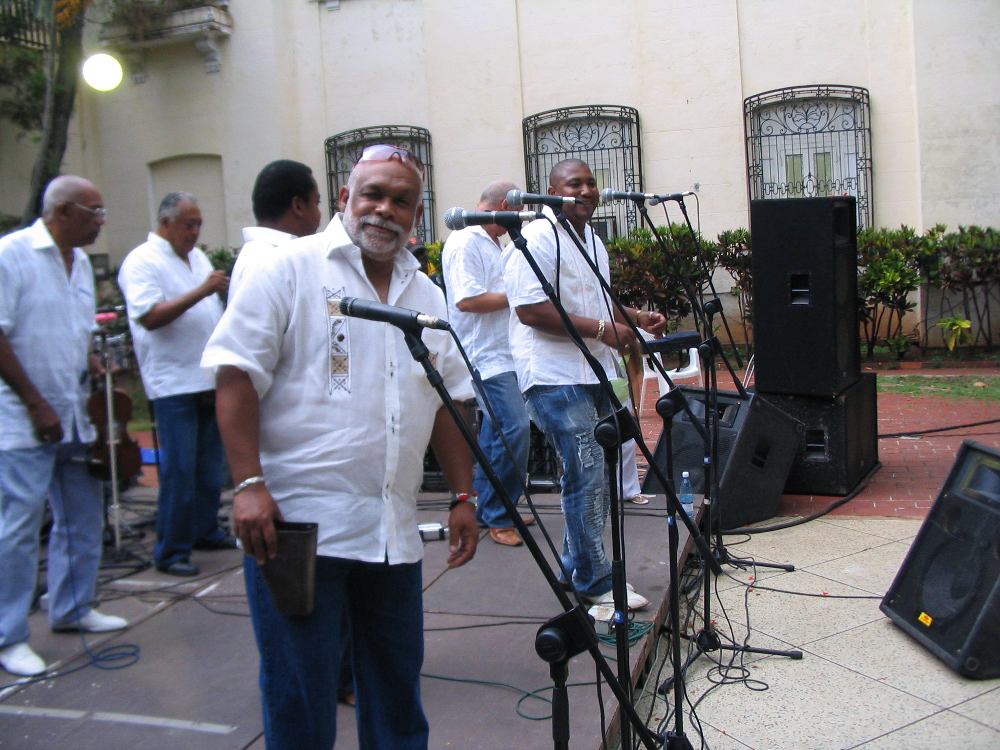 Ernesto bacallao serrano