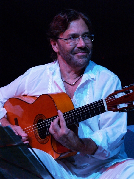Al Di Meola — jazz photo by Peter Figura | All About Jazz