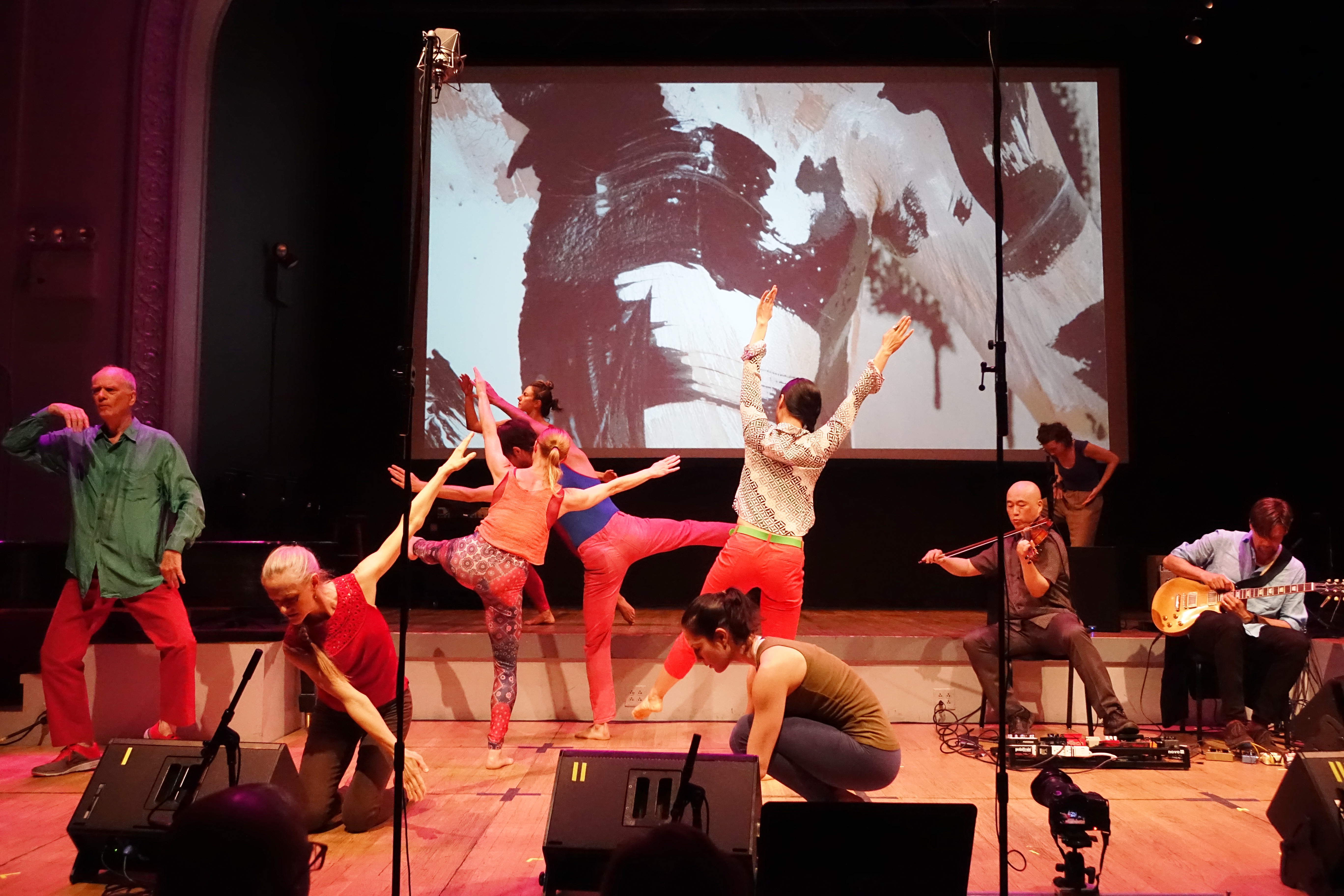 Douglas Dunn dancers with Jason Kao Hwang and Anders Nilsson at the Vision Festival at Roulette, Brooklyn in May 2018