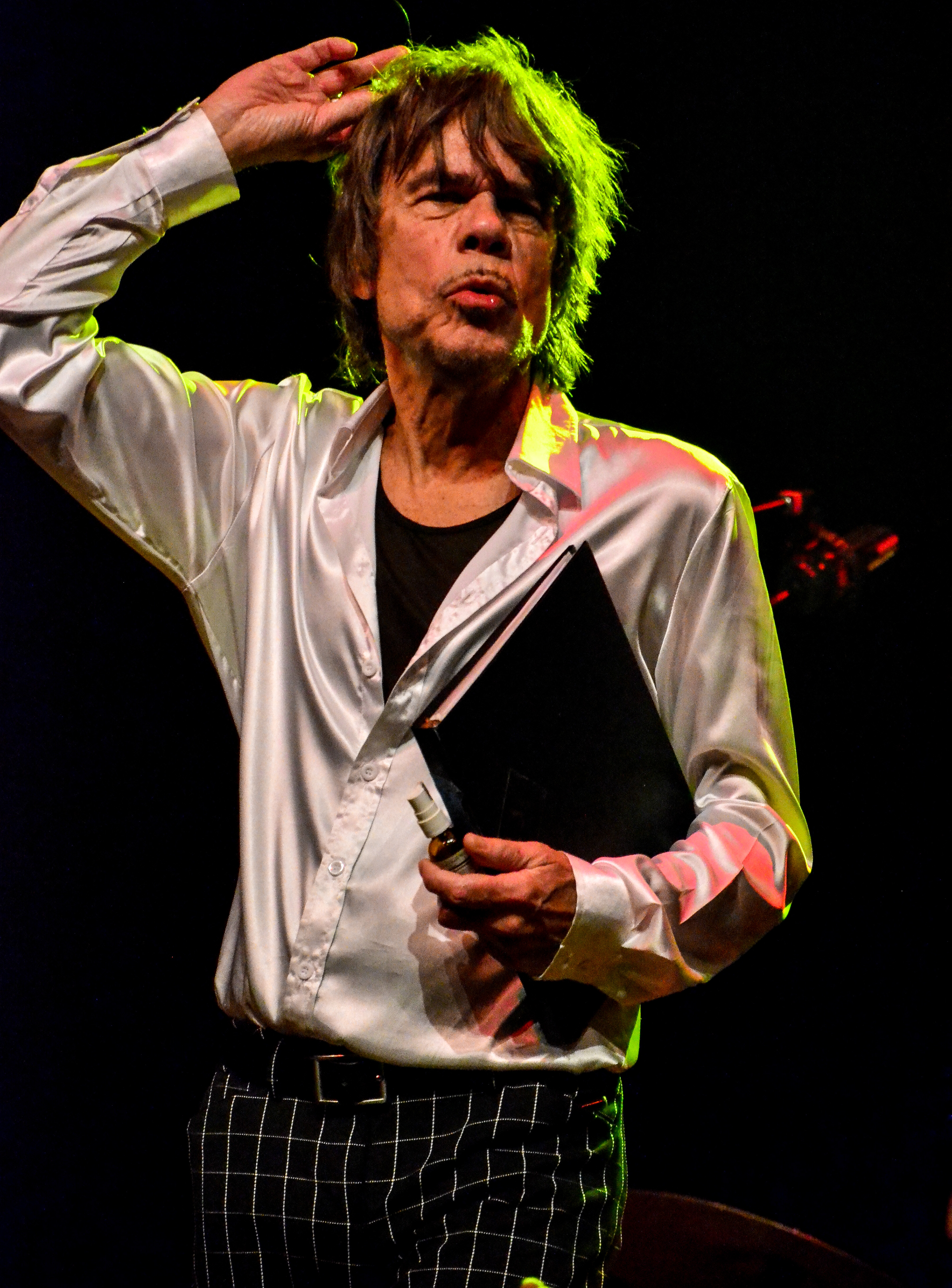 David Johansen rocks The Space at Westbury With Opener Frankenstein 3000. 