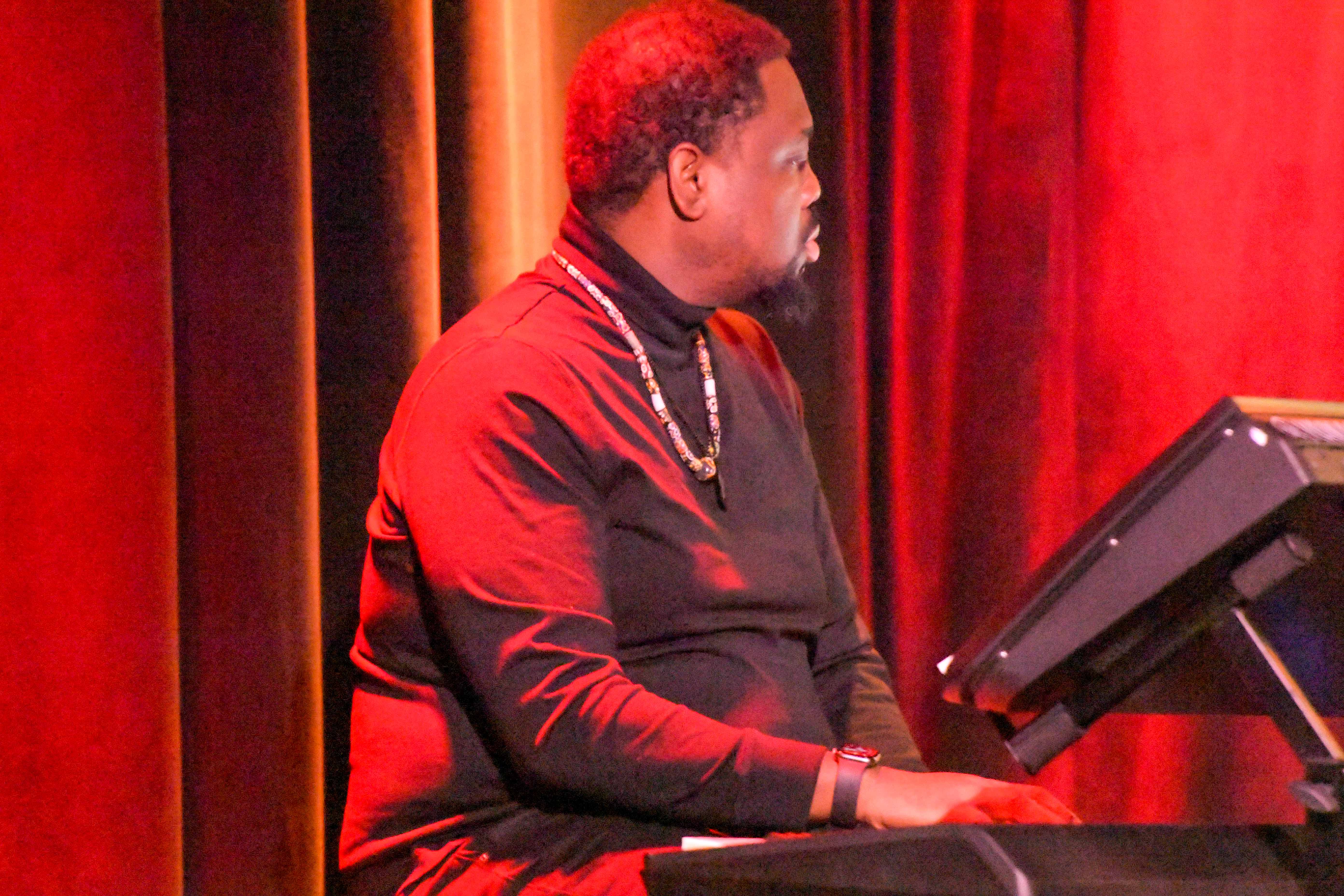 Branda Williams - keyboards