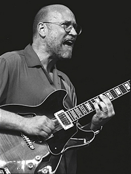 John Scofield at the June 2000 Freihofer's Jazz Festival, Saratoga Performing Arts Center.