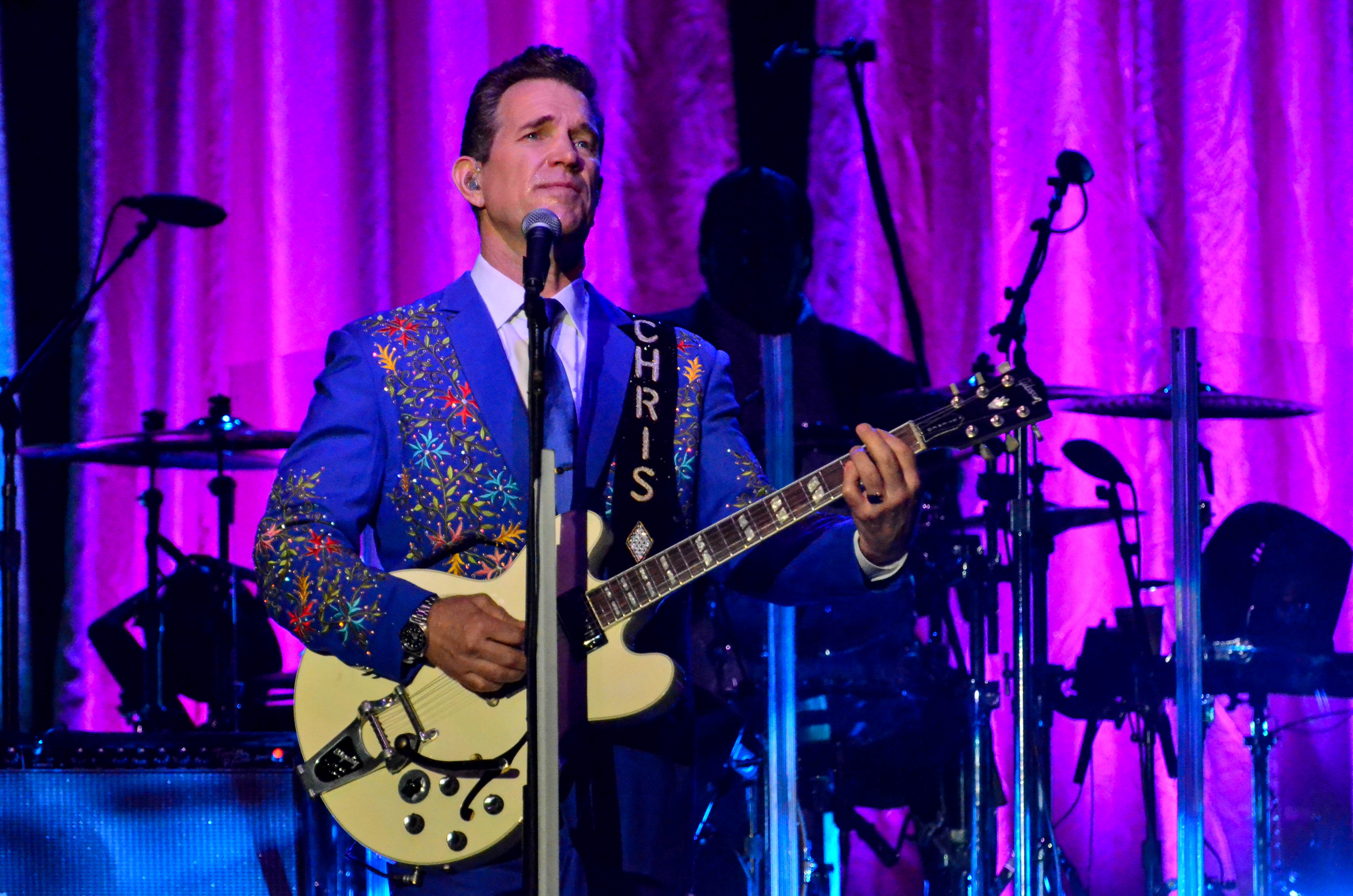 Chris Isaak at the Paramount in Huntington, NY 