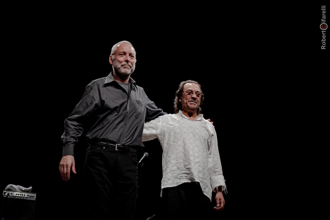 Dave Holland, Pepe Habichuela — jazz photo by Roberto Cifarelli | All About Jazz