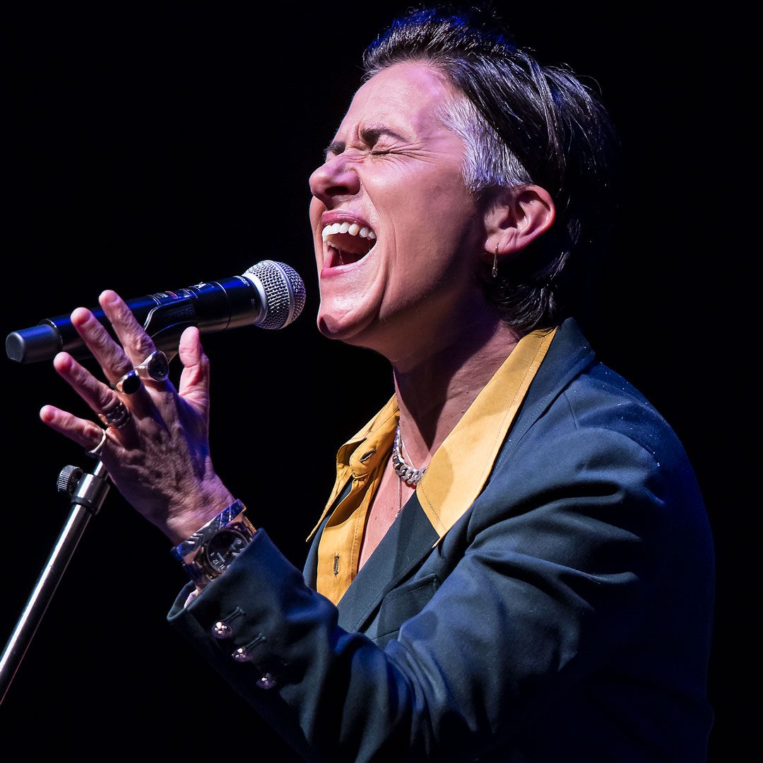 Tina Schlieske & Friends – A Holiday Get Together — jazz photo by Anne Wilde | All About Jazz