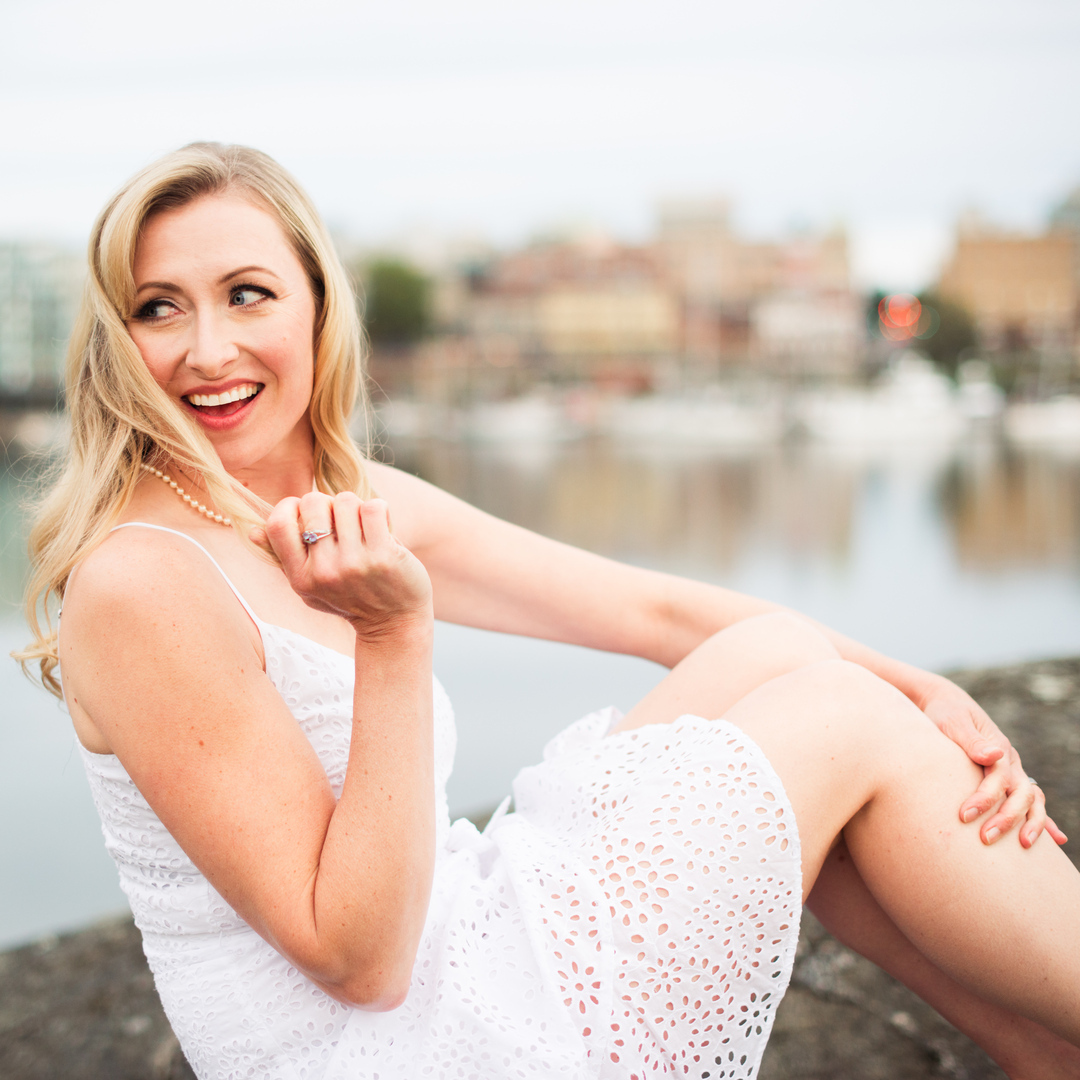 Canadian Jazz Singer Angela Verbrugge: Swing With Swing!