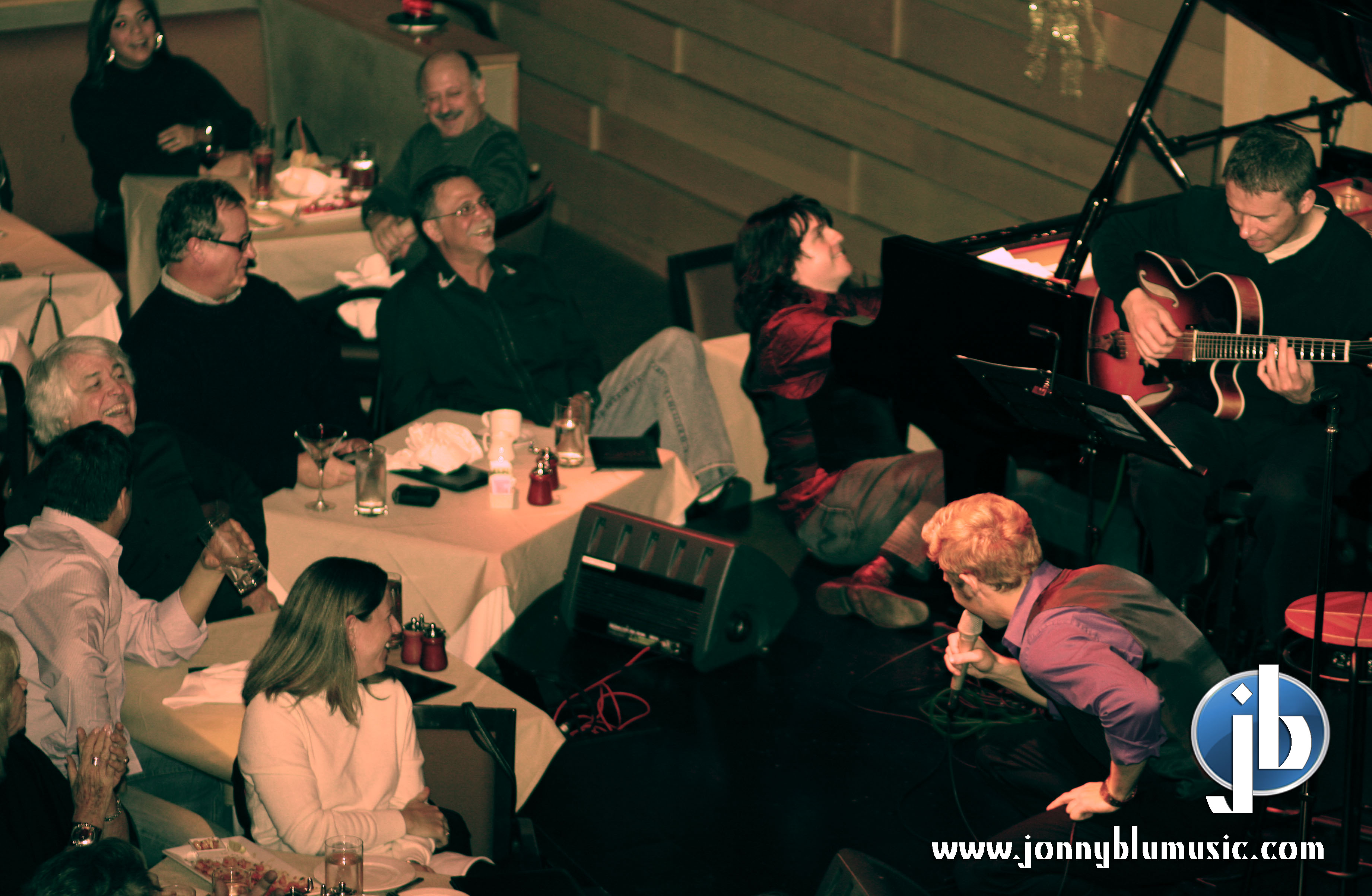 Jonny Blu - www.jonnyblumusic.com