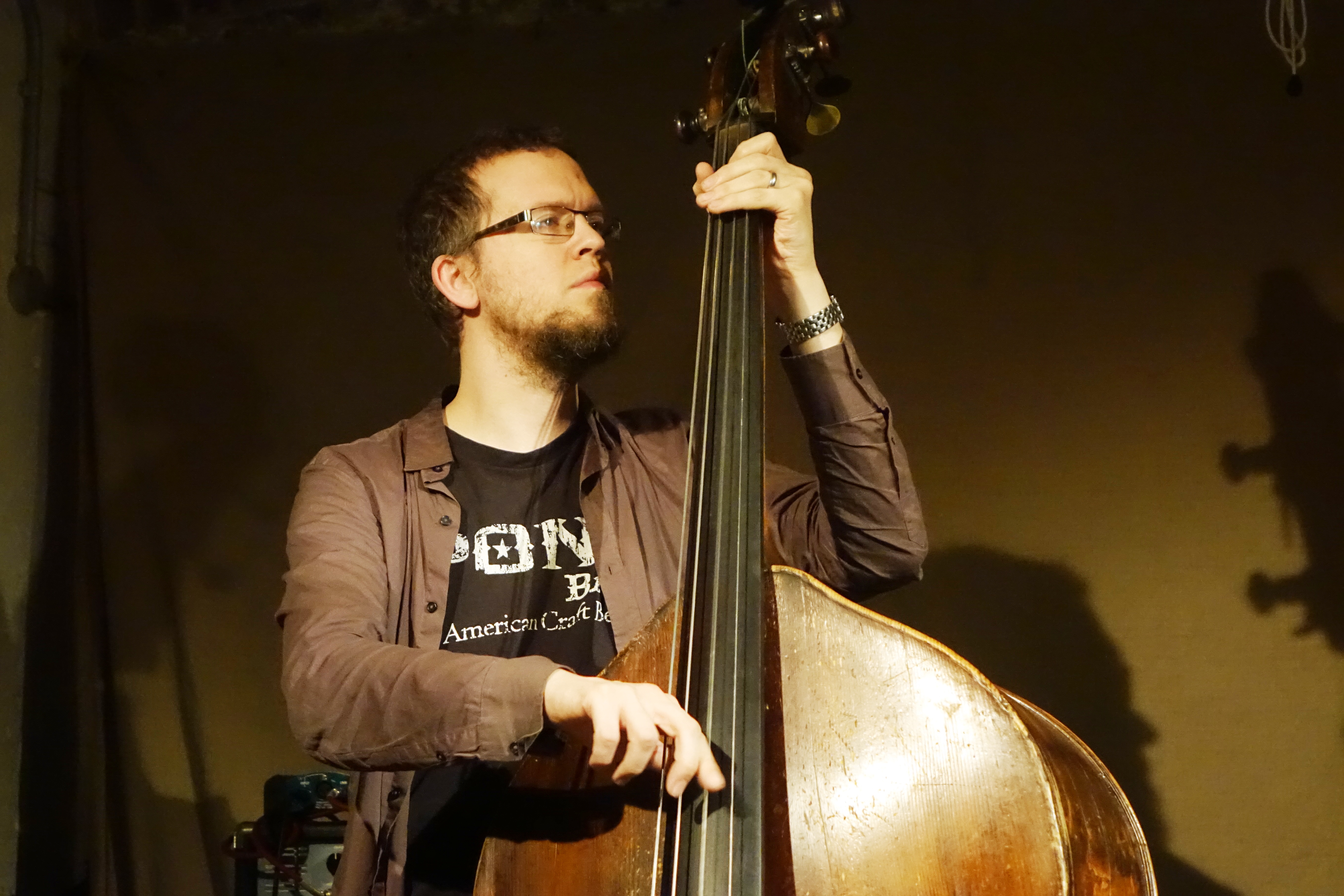 Dominic Lash at Cafe Oto, London in January 2019