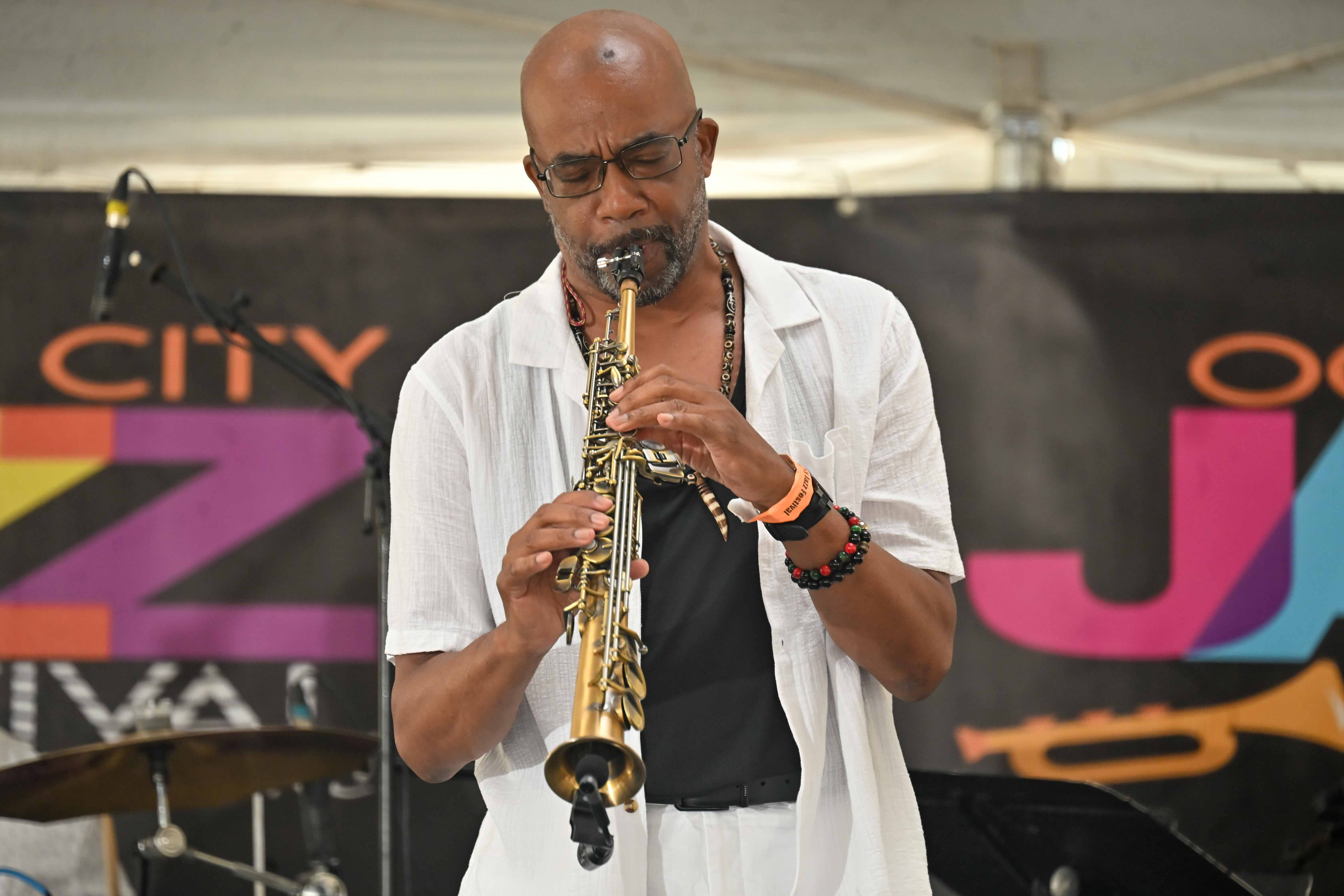 Dee Lucas