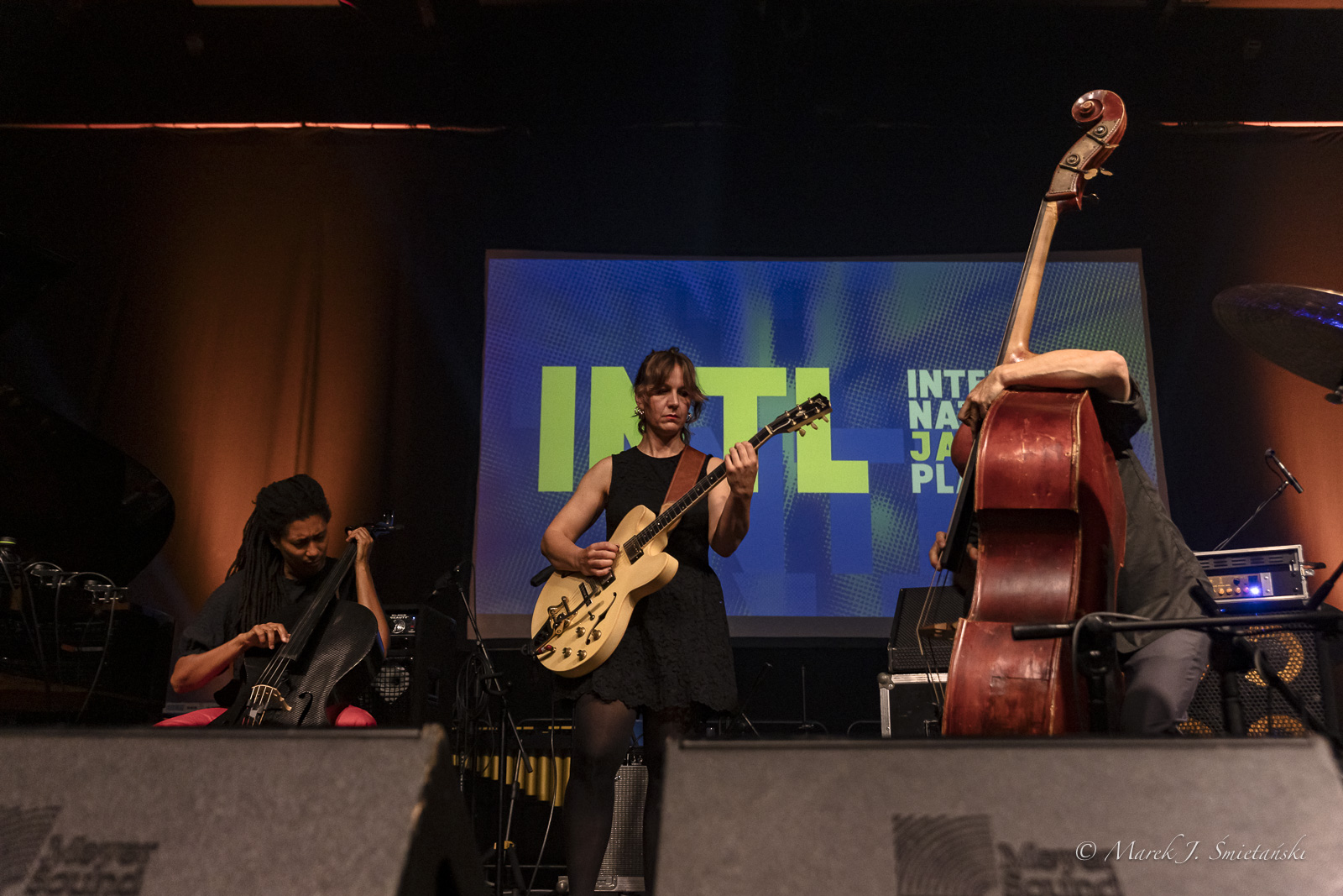 Marta Warelis, Hedvig Mollestad & Ingebrigt Håker Flaten — jazz photo by Marek J. Śmietański | All About Jazz