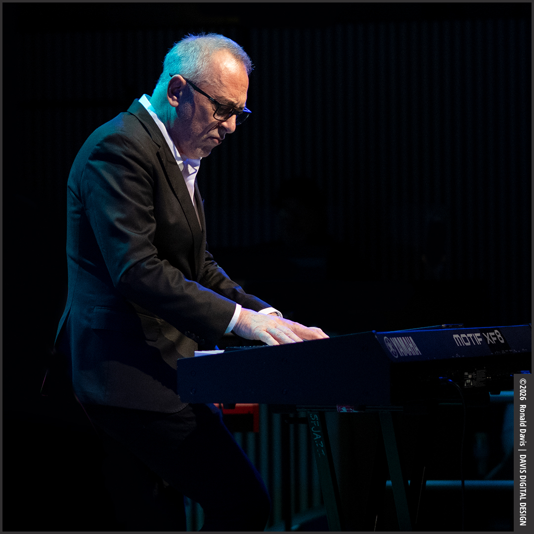 Brian Simpson at SFJAZZ — jazz photo by Ronald Davis | All About Jazz