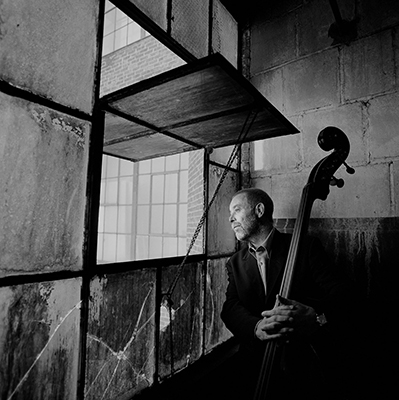 Dave Holland by James Katz — jazz photo by Ludovico Granvassu | All About Jazz