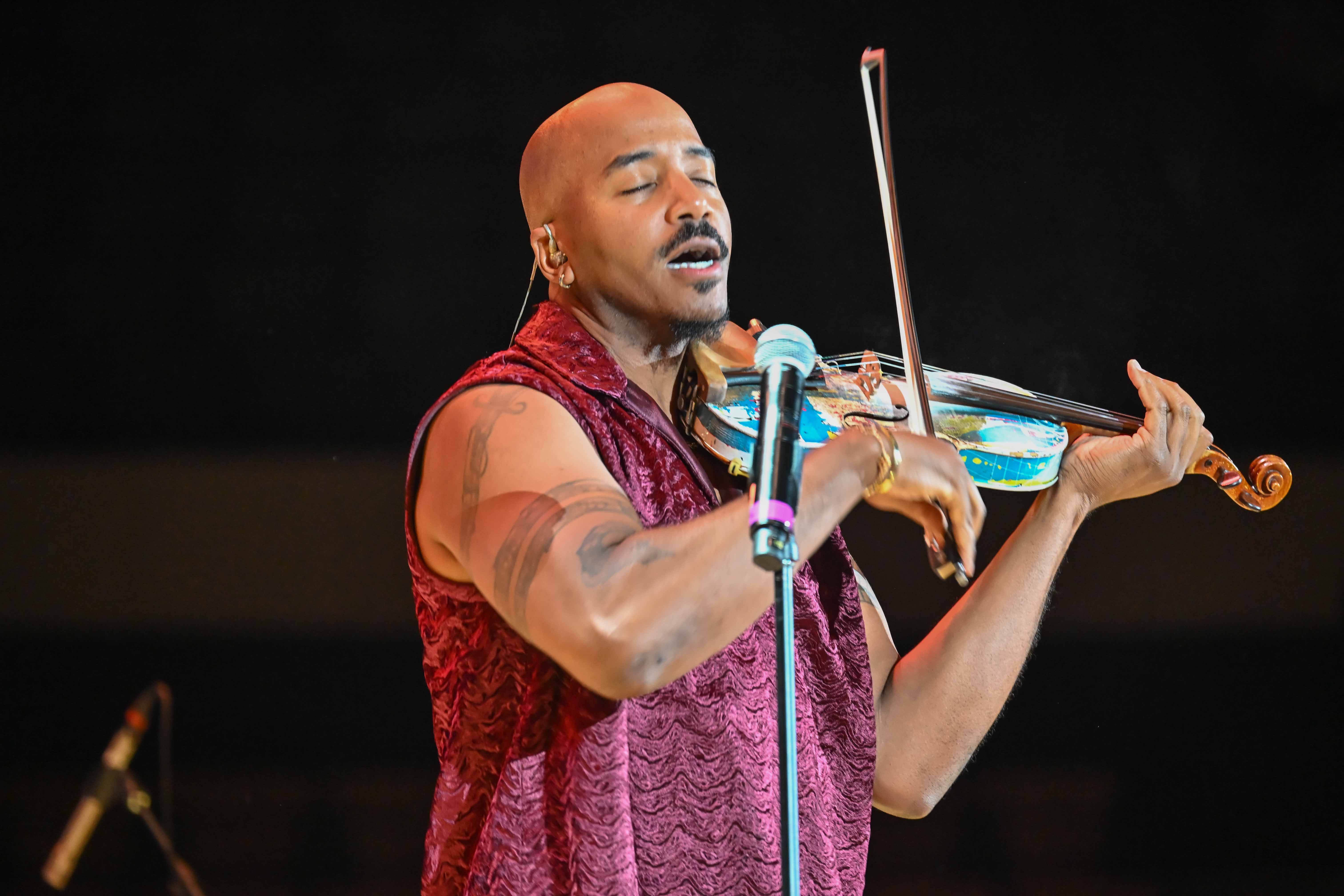 Damien Escobar