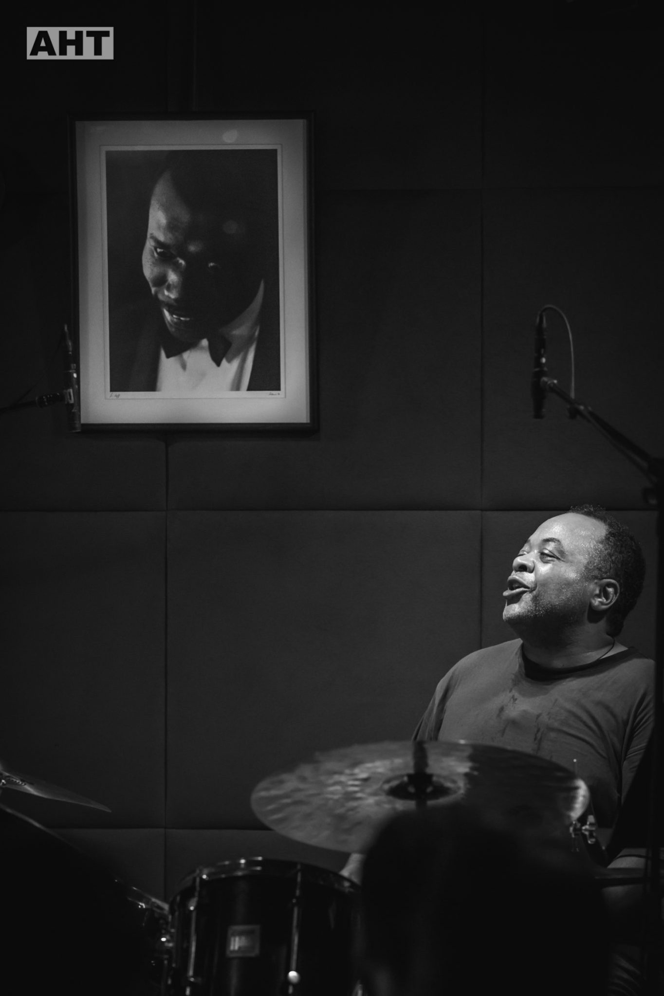 Jeff "Tain" Watts and Elvin Jones watching the scene