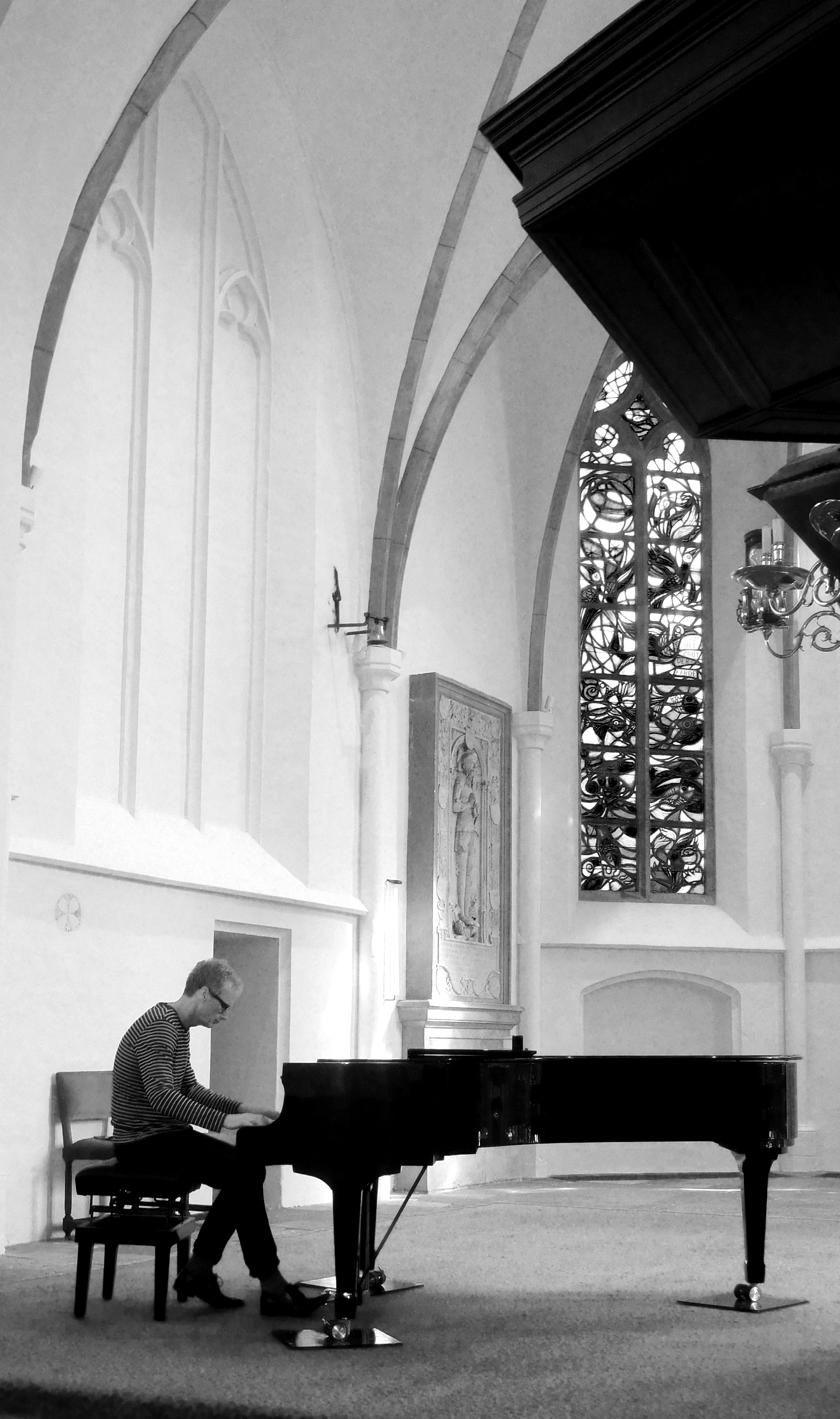 Maarten Regtien Free Improvisation Piano Solo