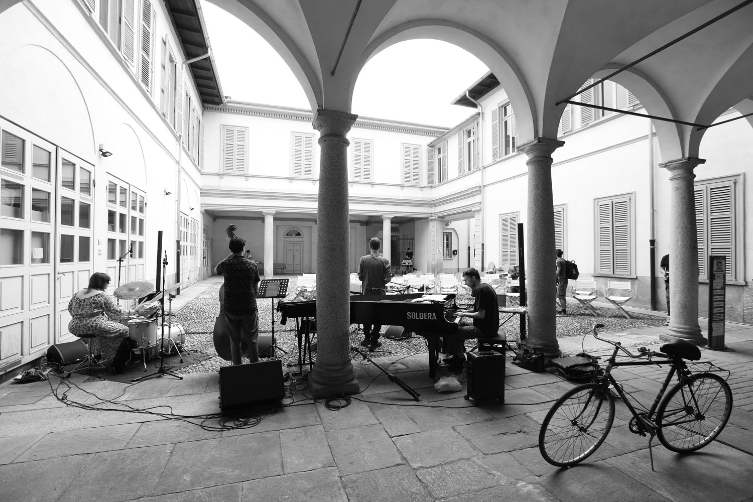 Ferdinando Romano Invisible Painters