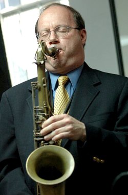 Loren SchoenbergCopyright © Loren Schoenberg