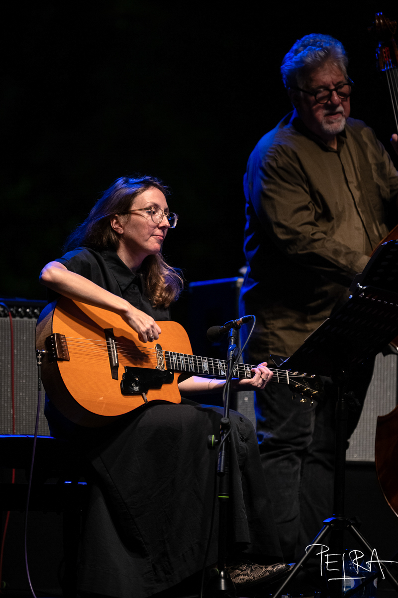 Thumbscrew