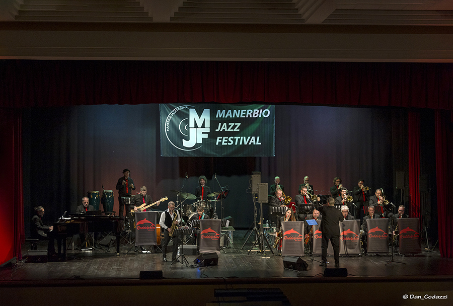 Rosario Giuliani & Reddolphins Big Band