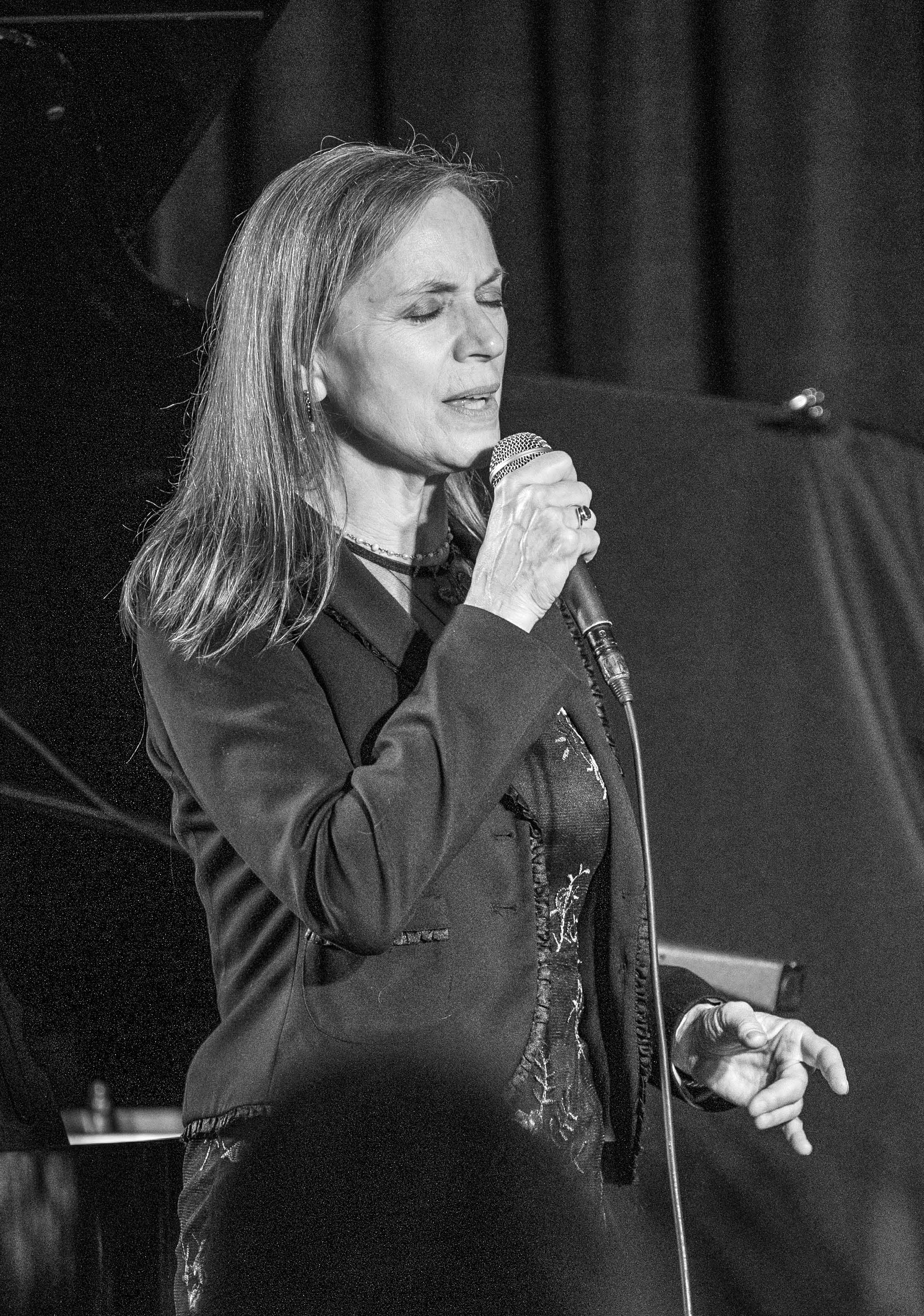 Dominique Eade with the John Toomey Trio