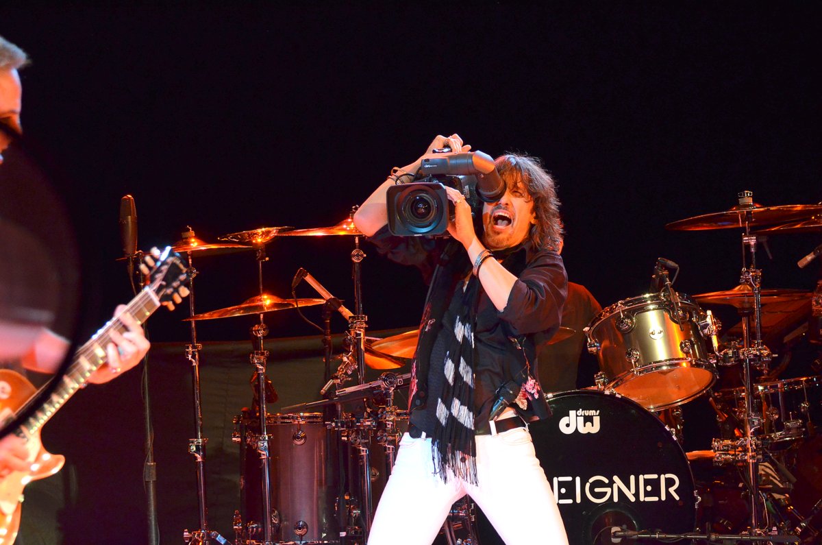 Foreigner at Nycb Theatre at Westbury on 2-12-15.