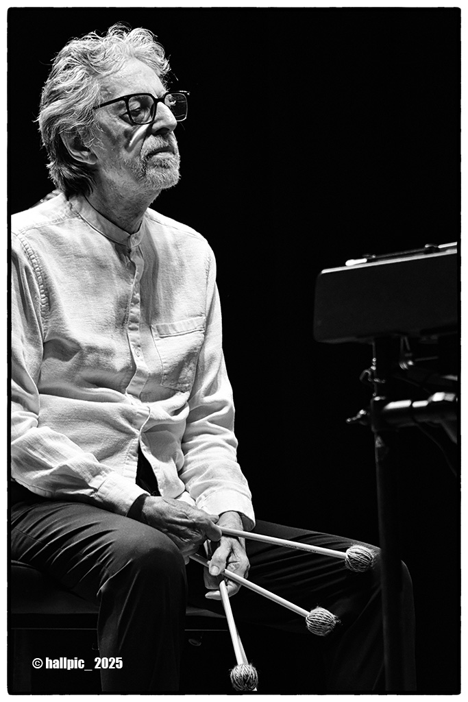 Peter Erskine & the Dr. Um Band feat. Mike Mainieri