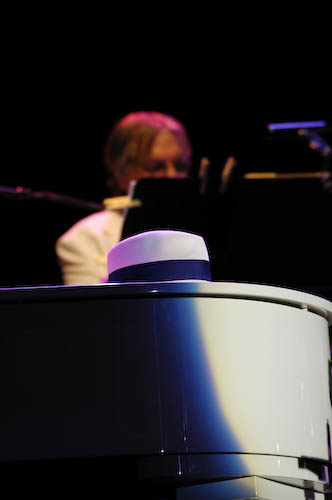 Henry Salvador, Uj07