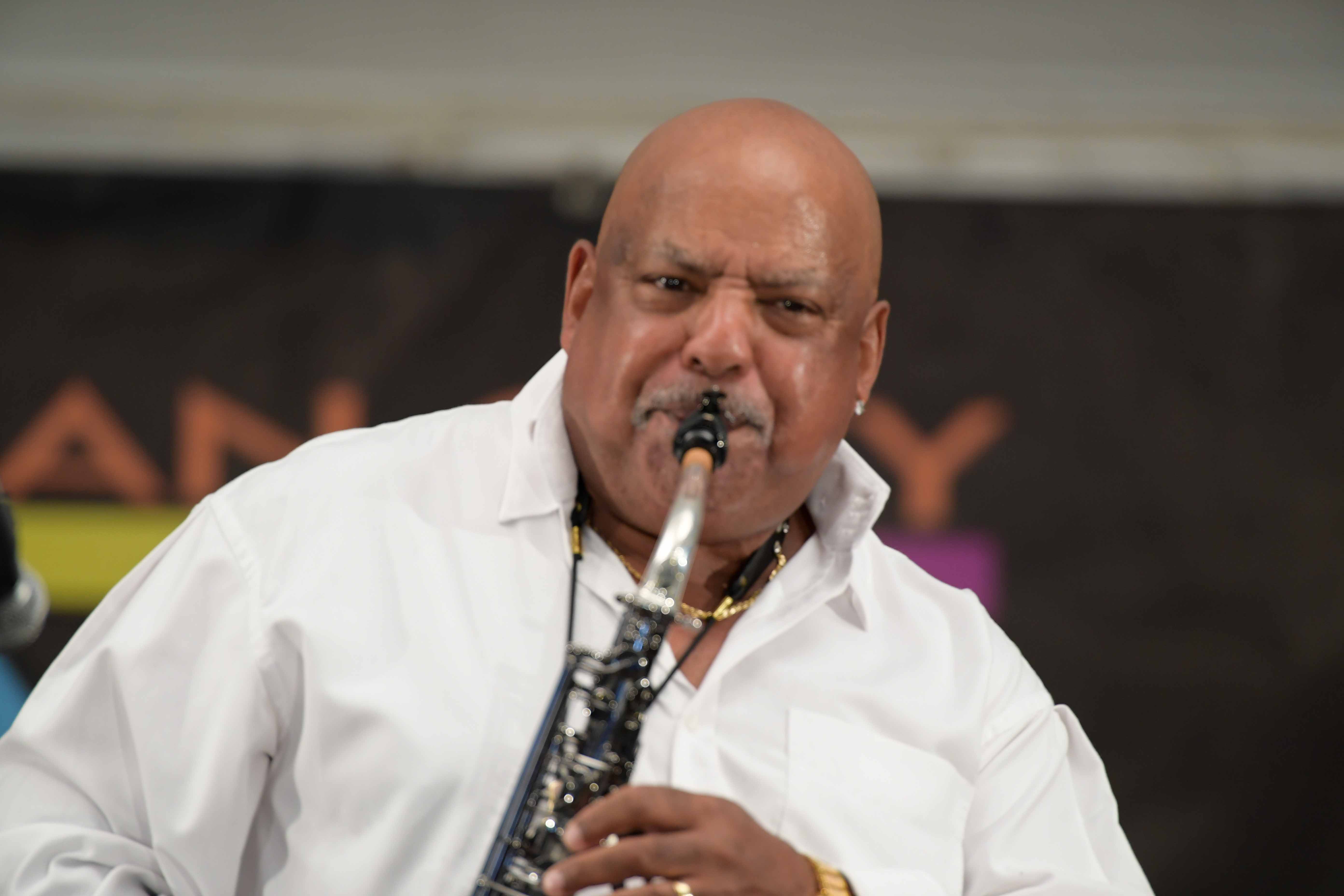 Gerald Albright - tenor sax