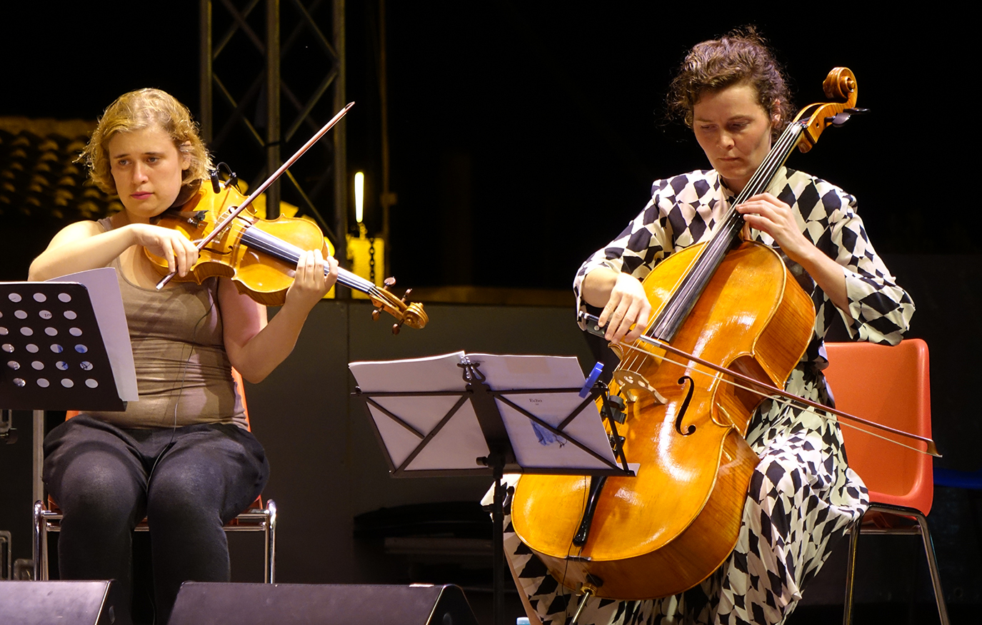 Shasta Ellenbogen & Isabelle Klemt in Sardinia 2016