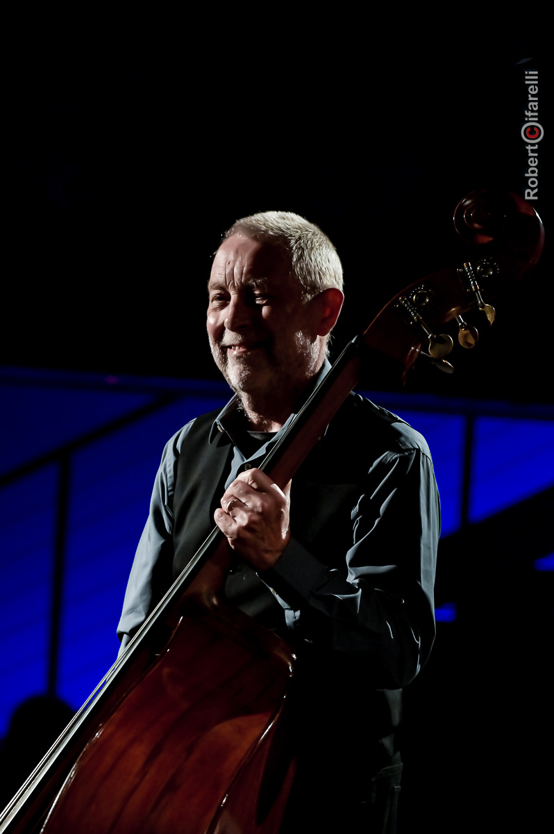 Dave Holland — jazz photo by Roberto Cifarelli | All About Jazz